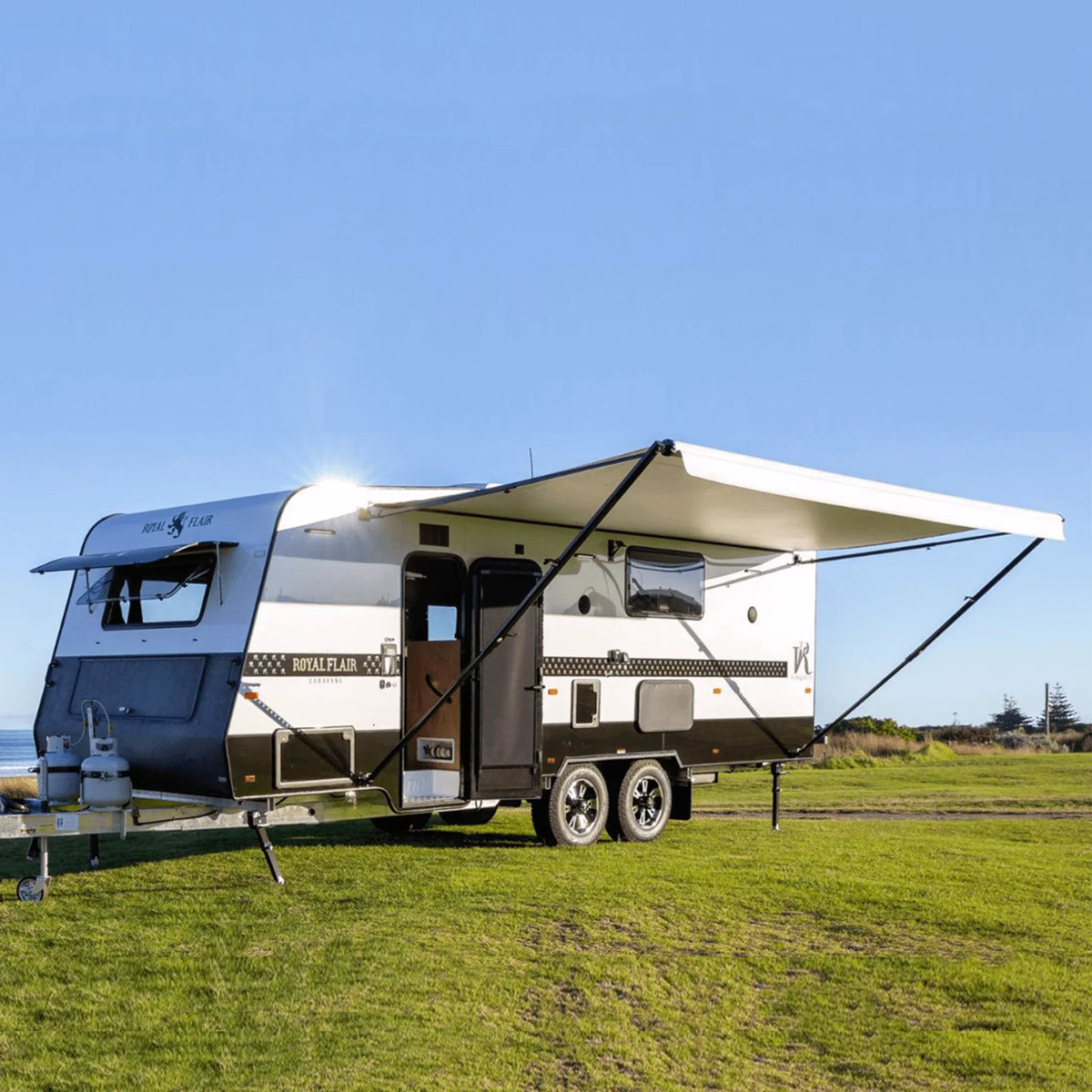 Caravan Awning Replacement Cost: Budget-Friendly Tips – Aussie Traveller