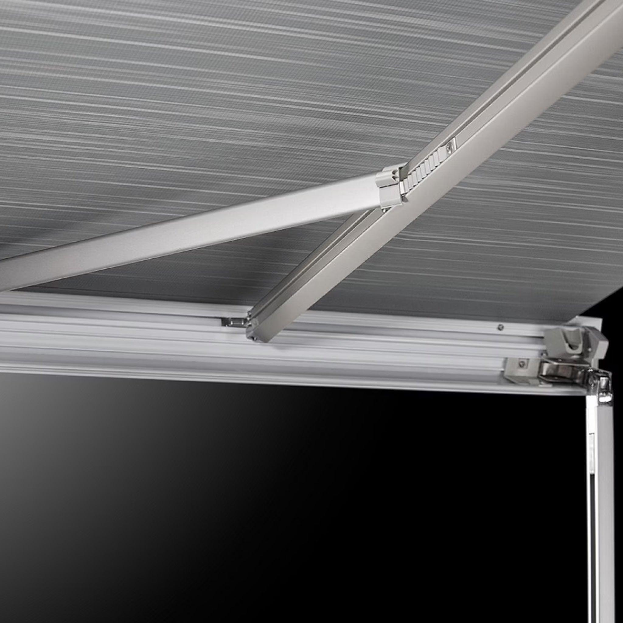 Thule 5200 12V Awning - Aussie Traveller