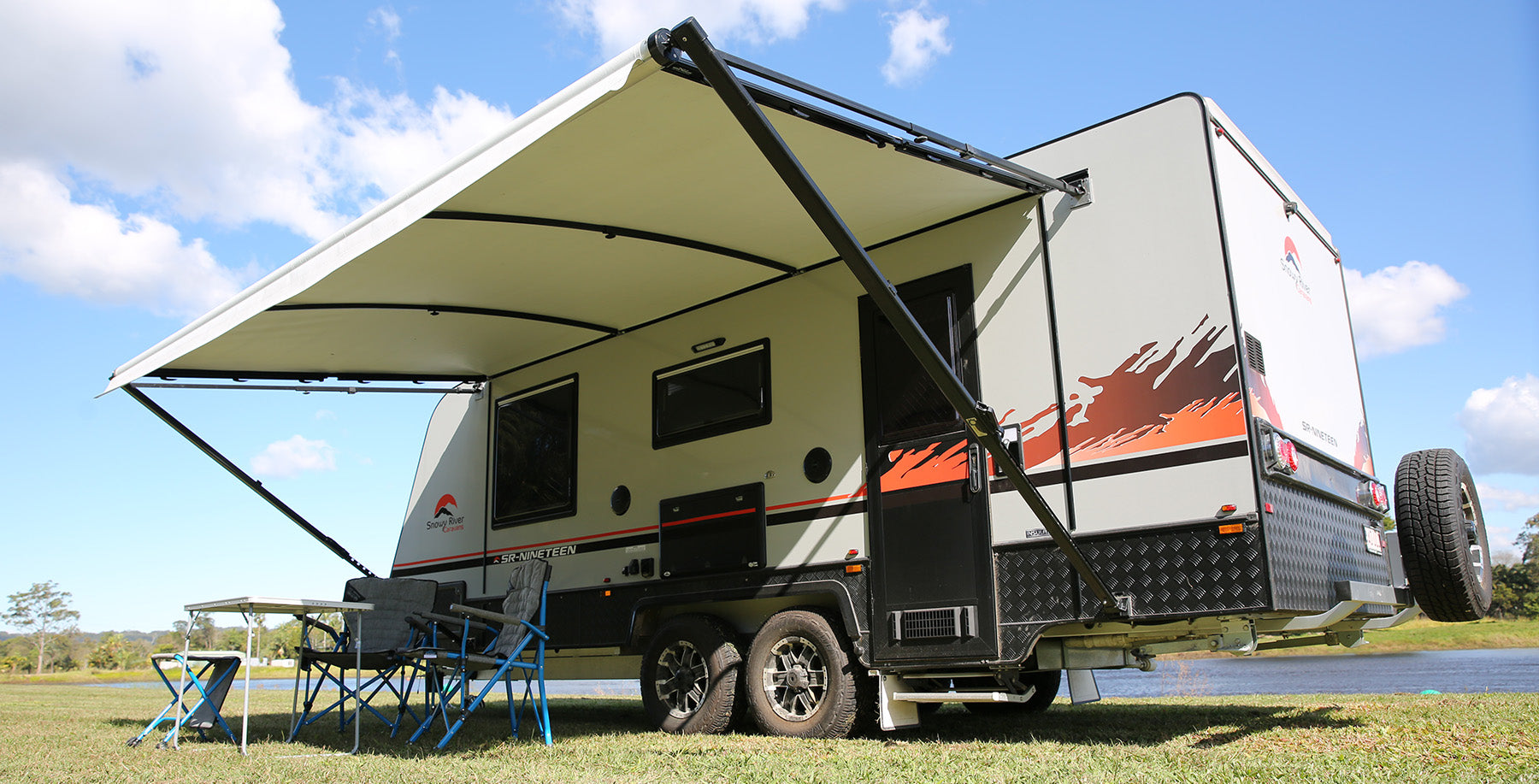 Caravan Awnings - Aussie Traveller