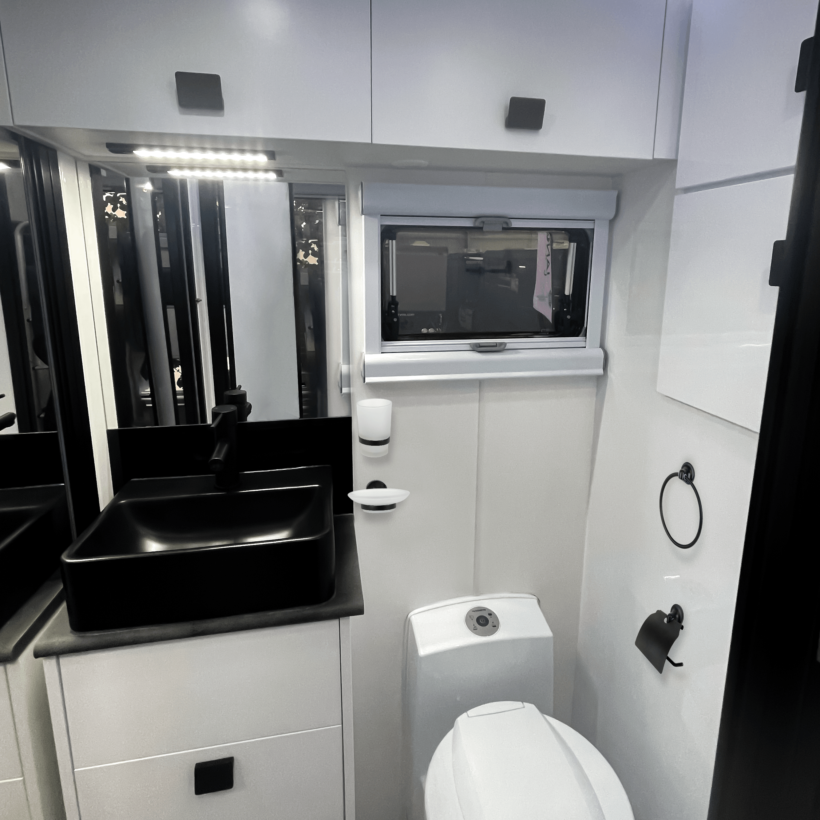 Bathroom Accessories Set - Aussie Traveller