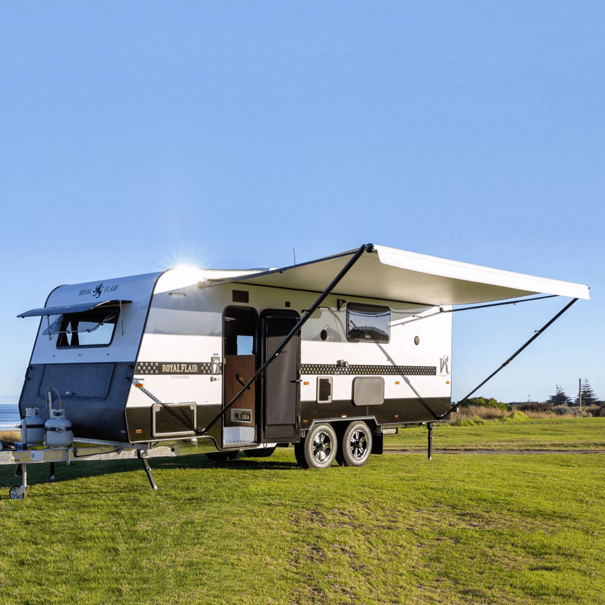 Sunburst Classic Awning - Aussie Traveller